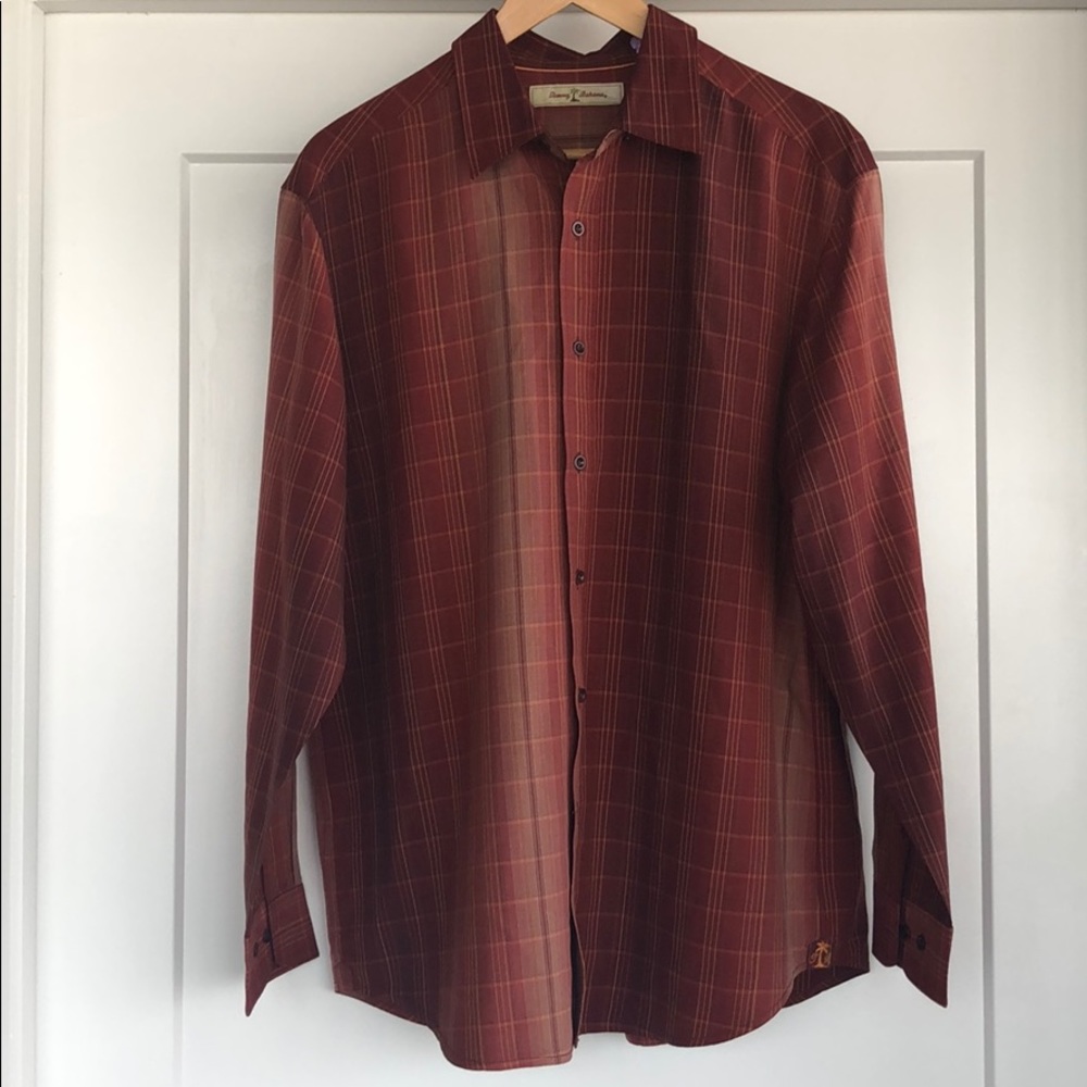 Lightly worn button up shirt!